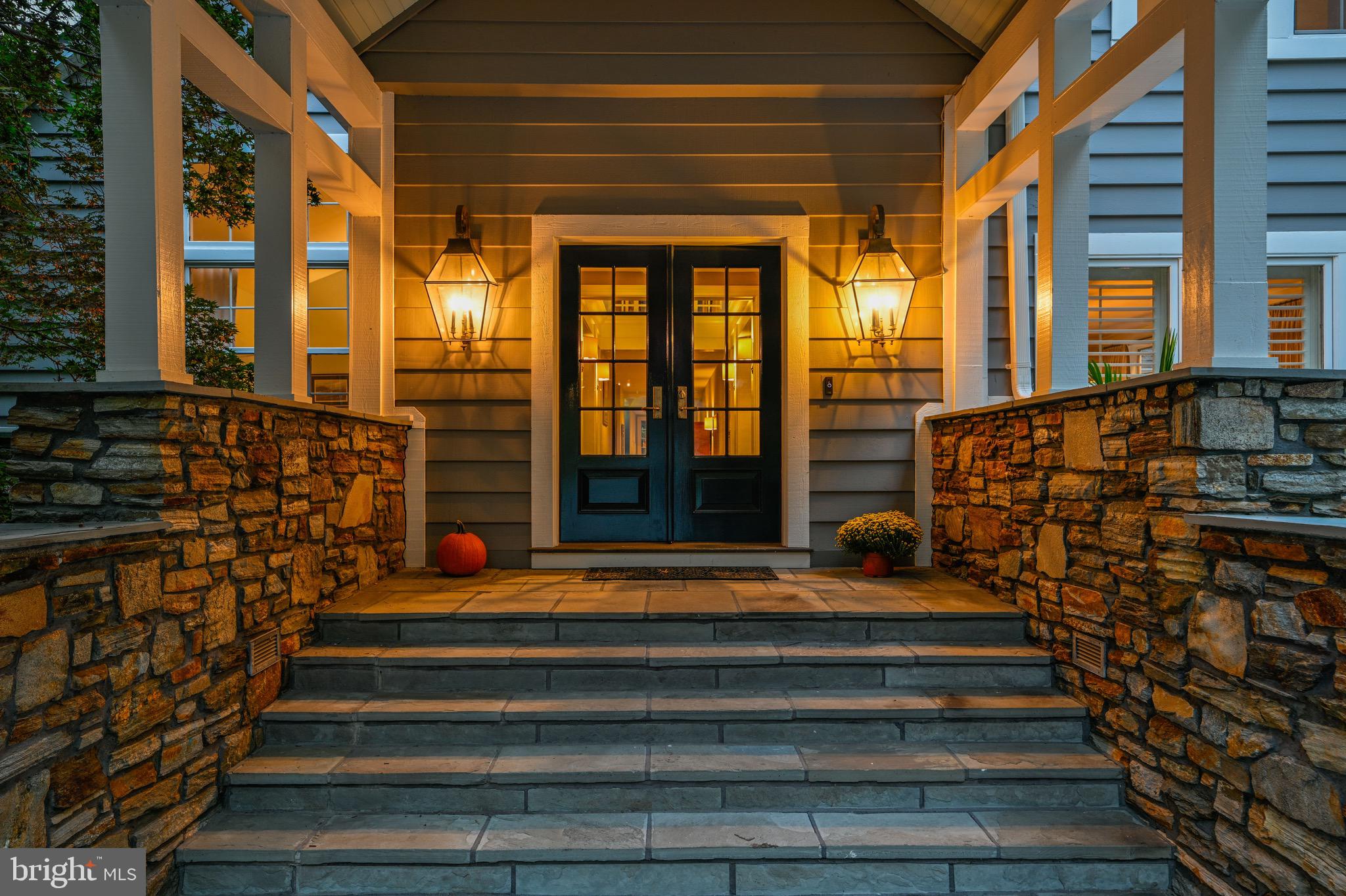 OVERLOOK - Residential