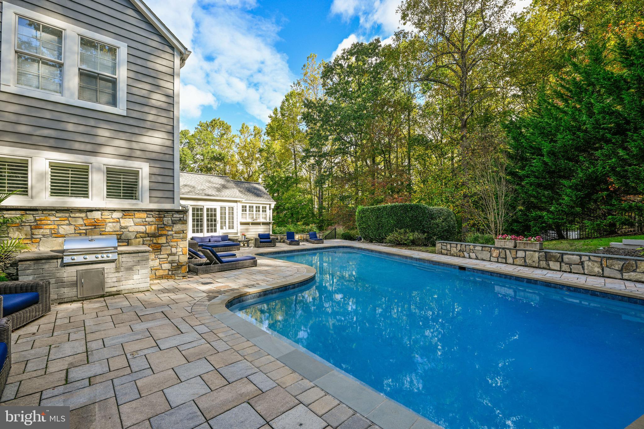 OVERLOOK - Residential