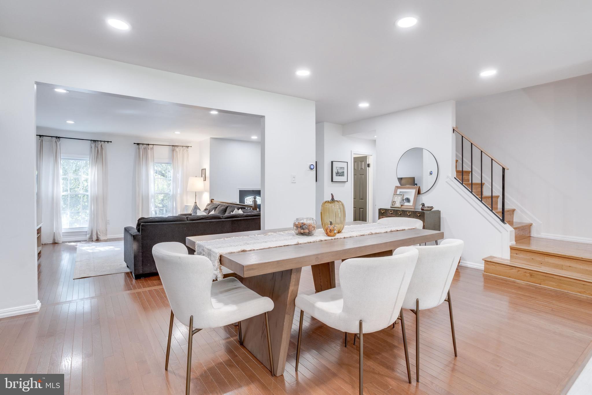 LAFAYETTE VILLAGE - Residential