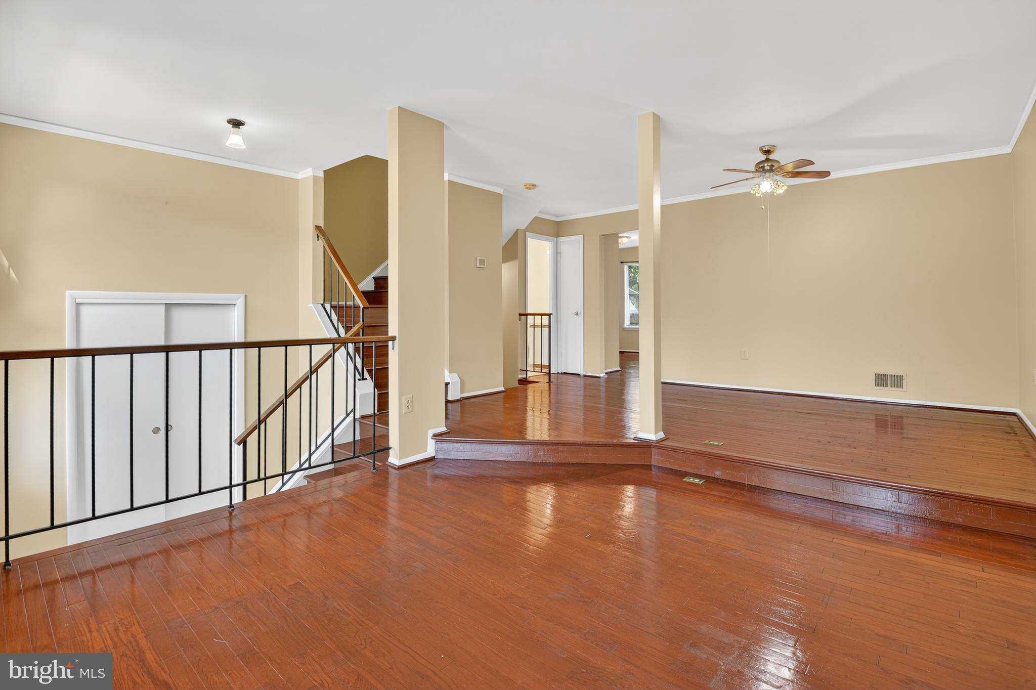 FLOWER HILL - Residential