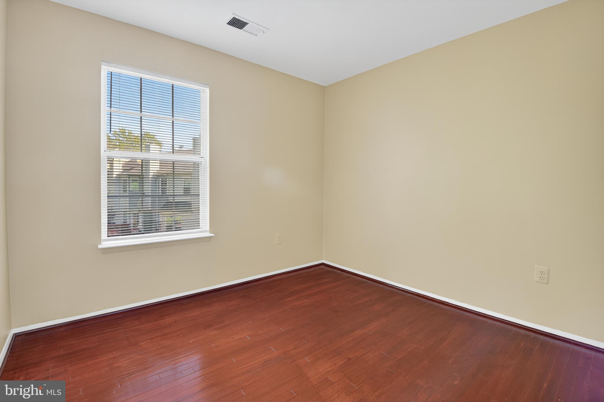 FLOWER HILL - Residential