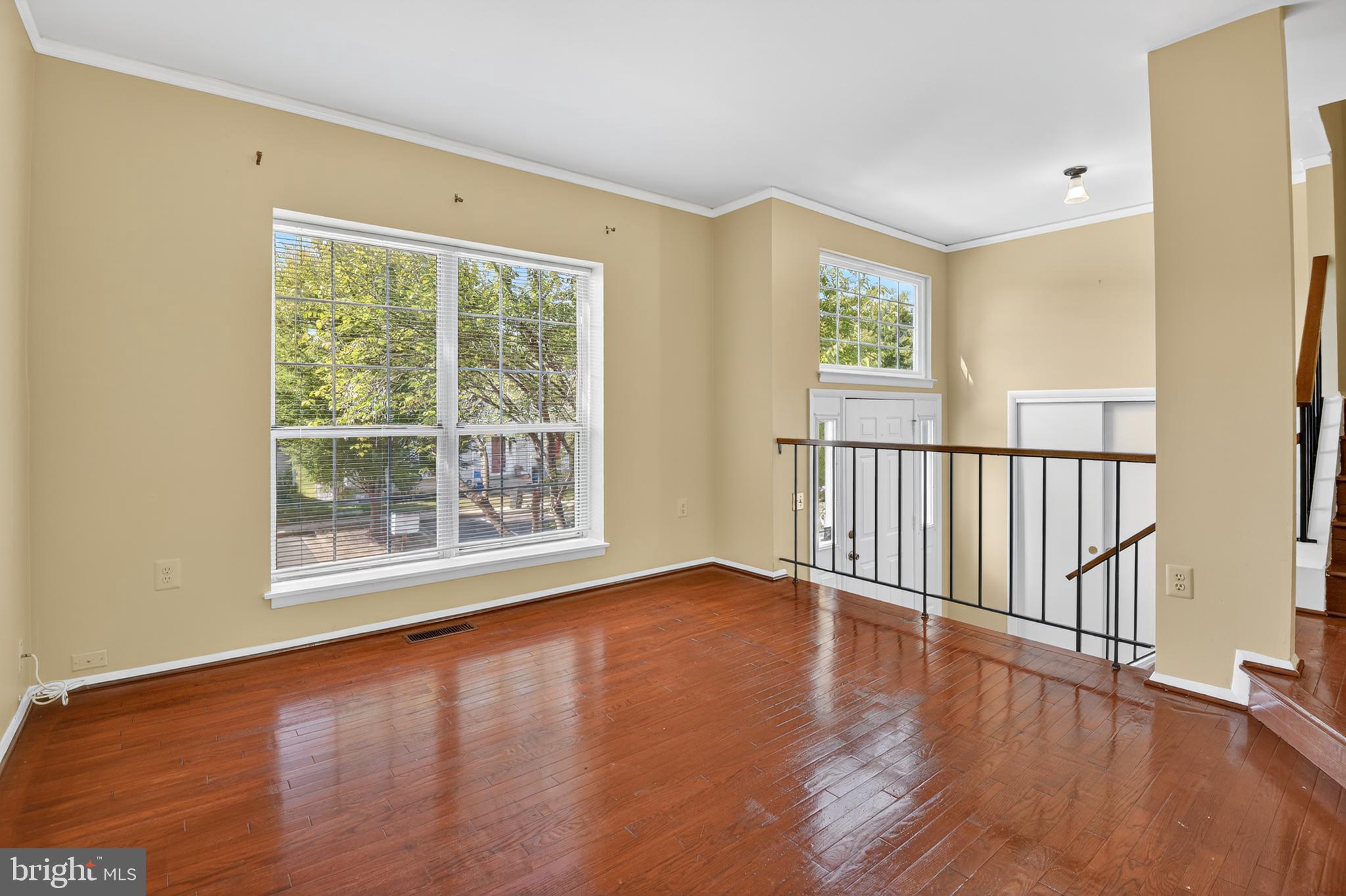 FLOWER HILL - Residential