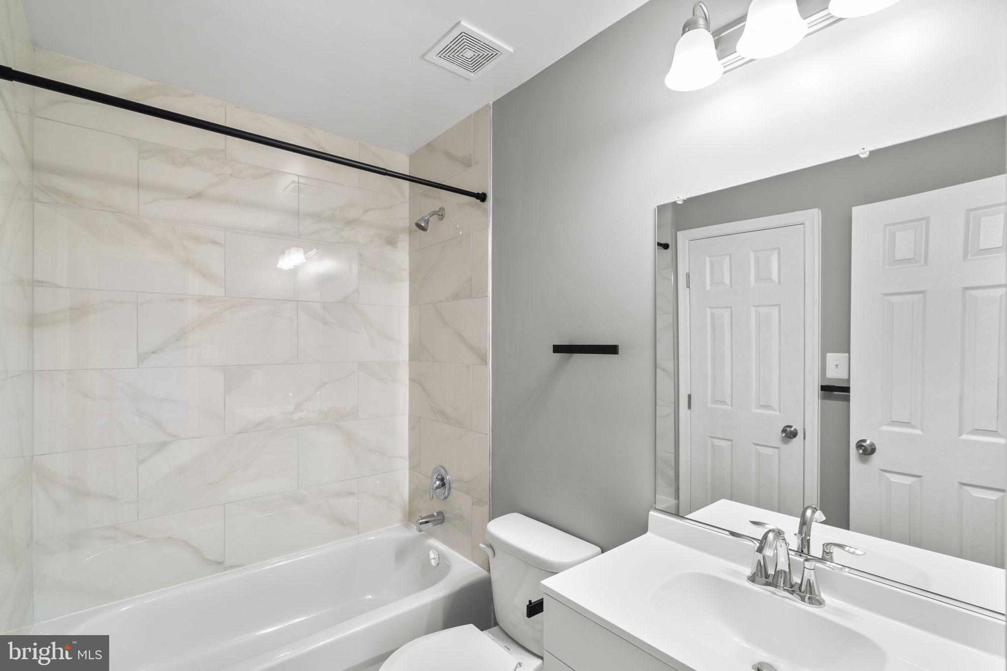 BRYN MAWR WEST FAIRMOUNT - Residential