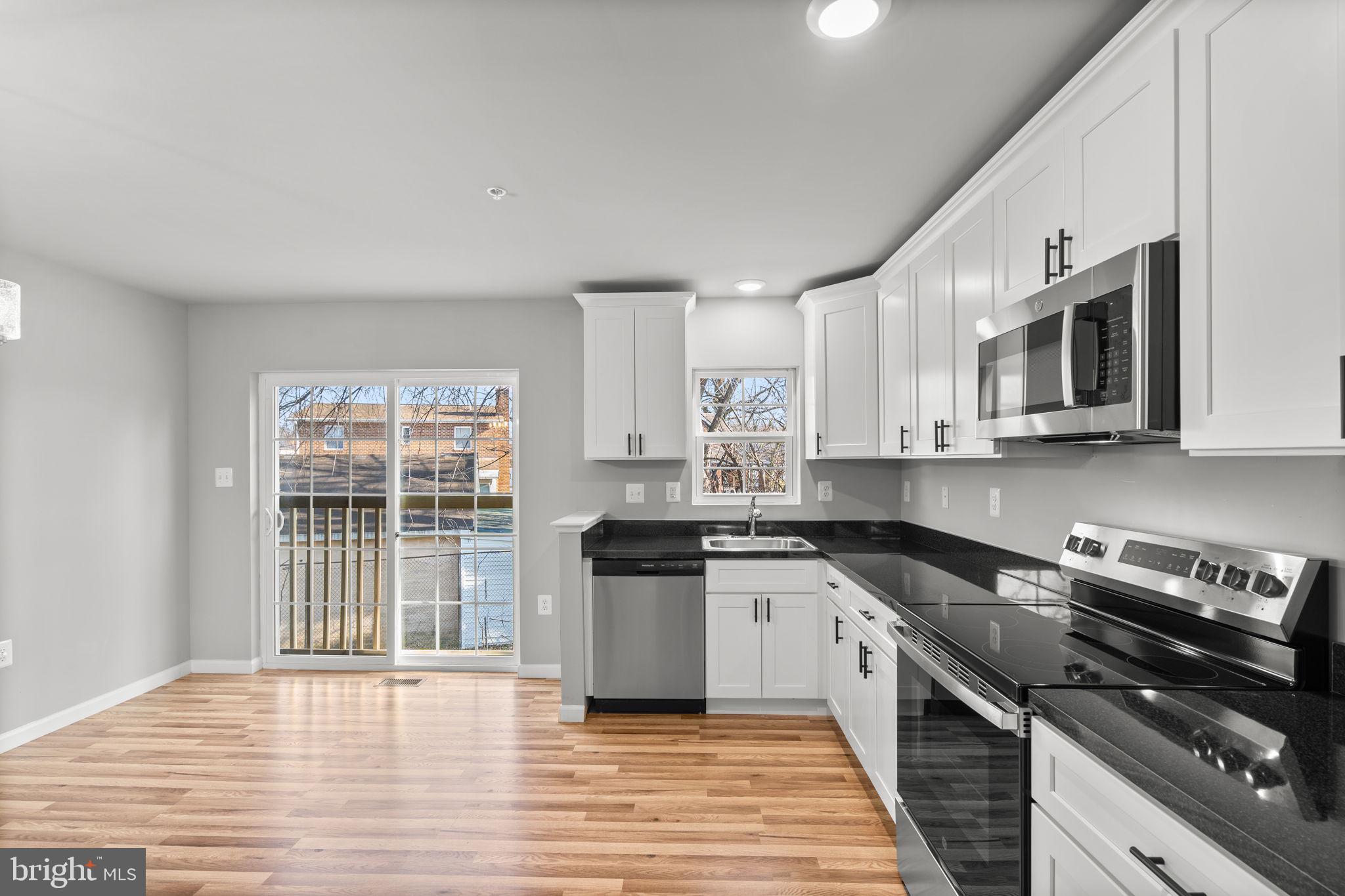 BRYN MAWR WEST FAIRMOUNT - Residential