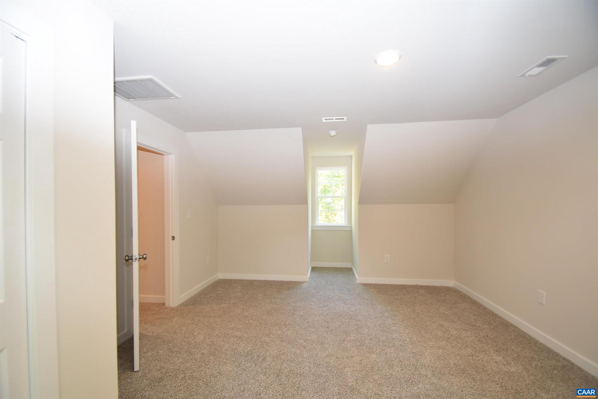 SHENANDOAH CROSSING - Residential