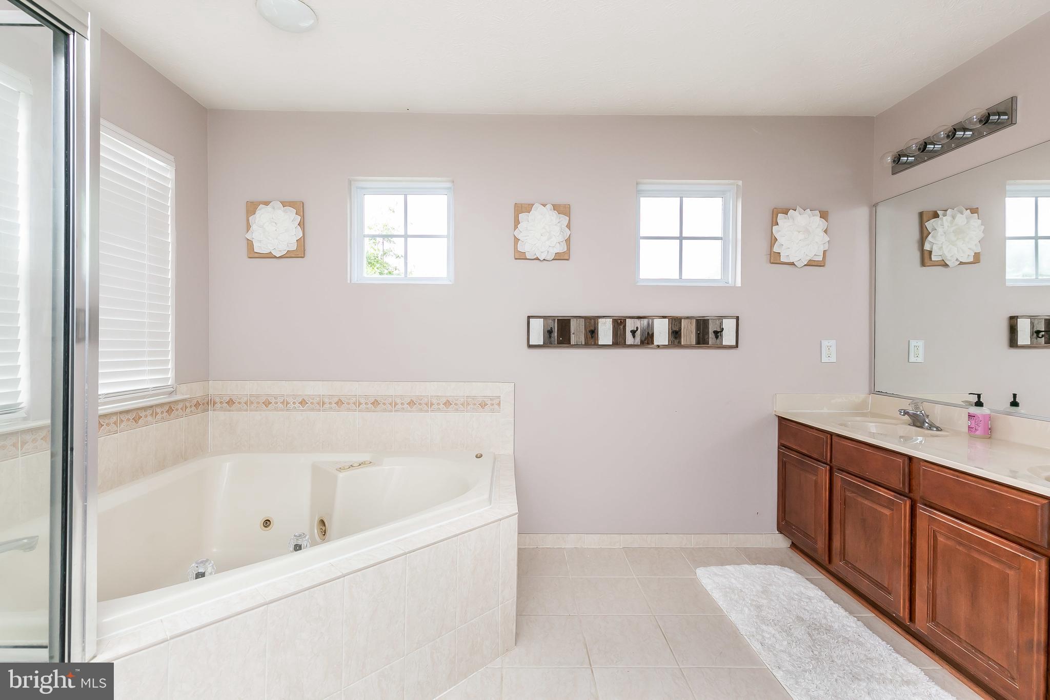 MOORES ORCHARD - Residential