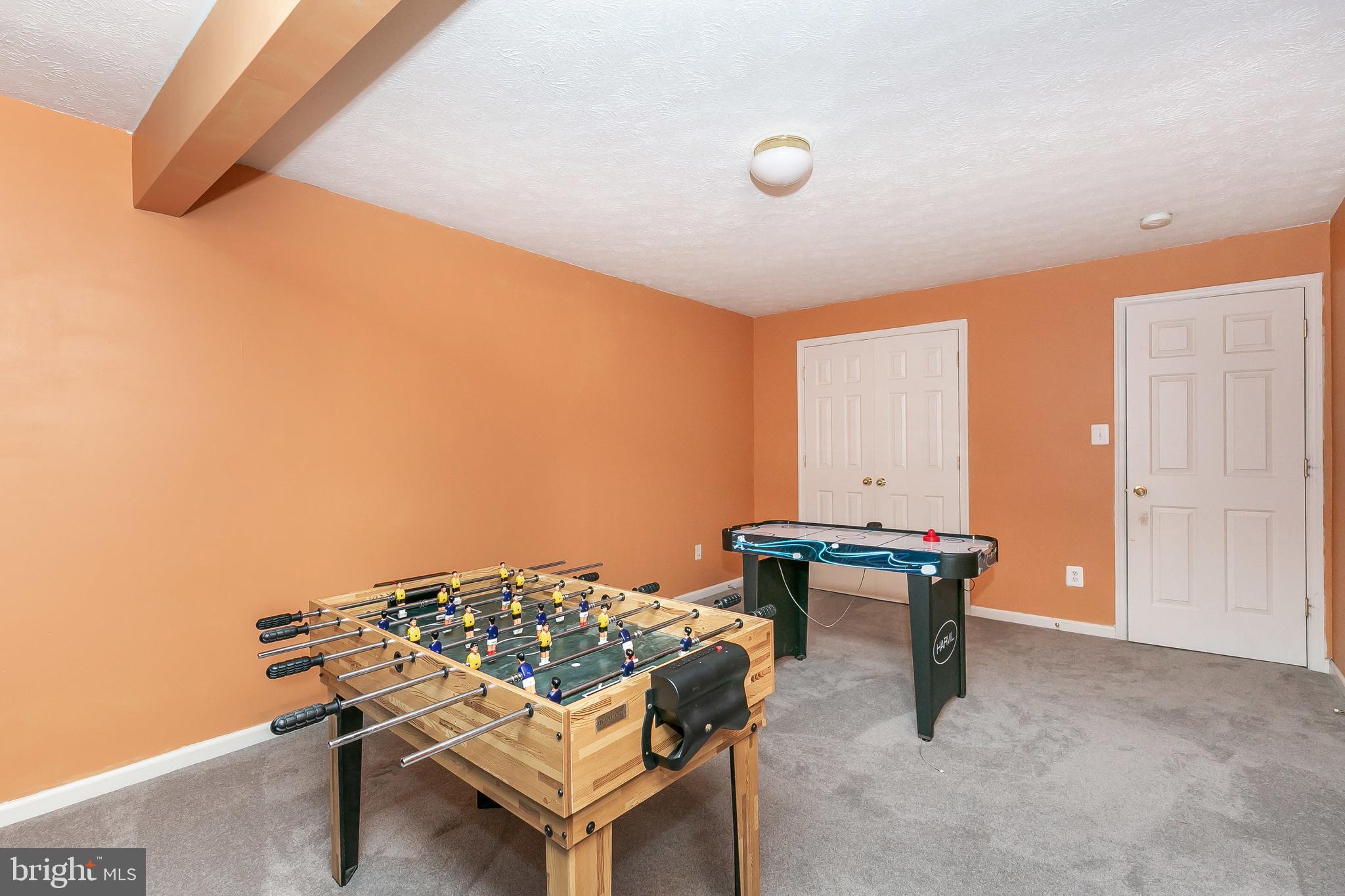 MOORES ORCHARD - Residential