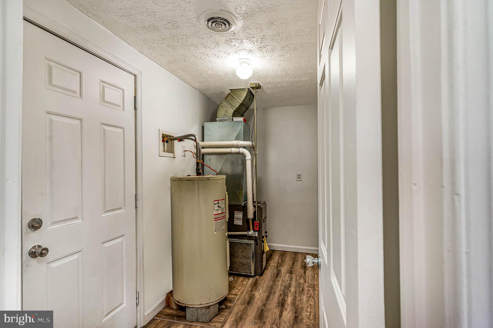 ELKTON - Residential