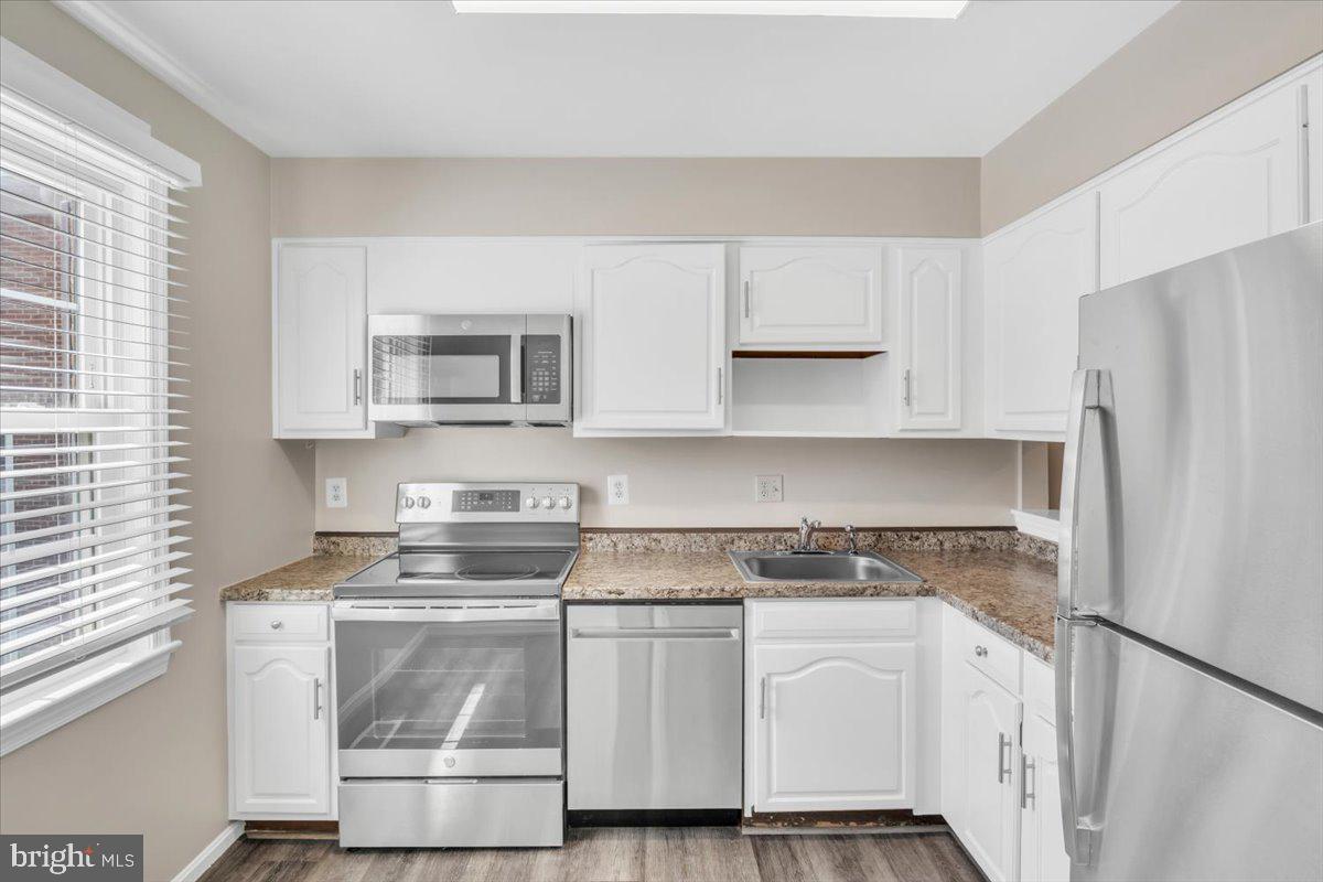 COLIN PLACE - Residential Lease