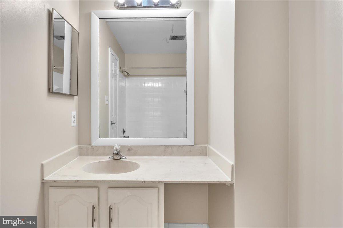 COLIN PLACE - Residential Lease