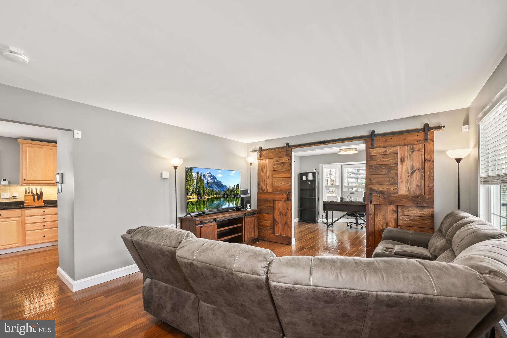 STONE HILL ESTATES - Residential