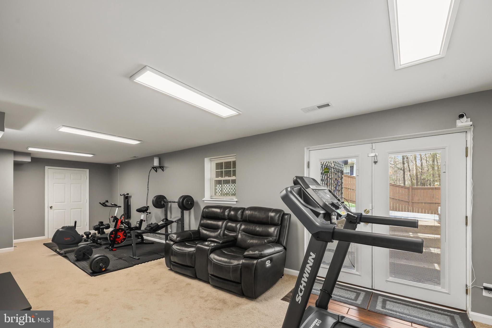 STONE HILL ESTATES - Residential