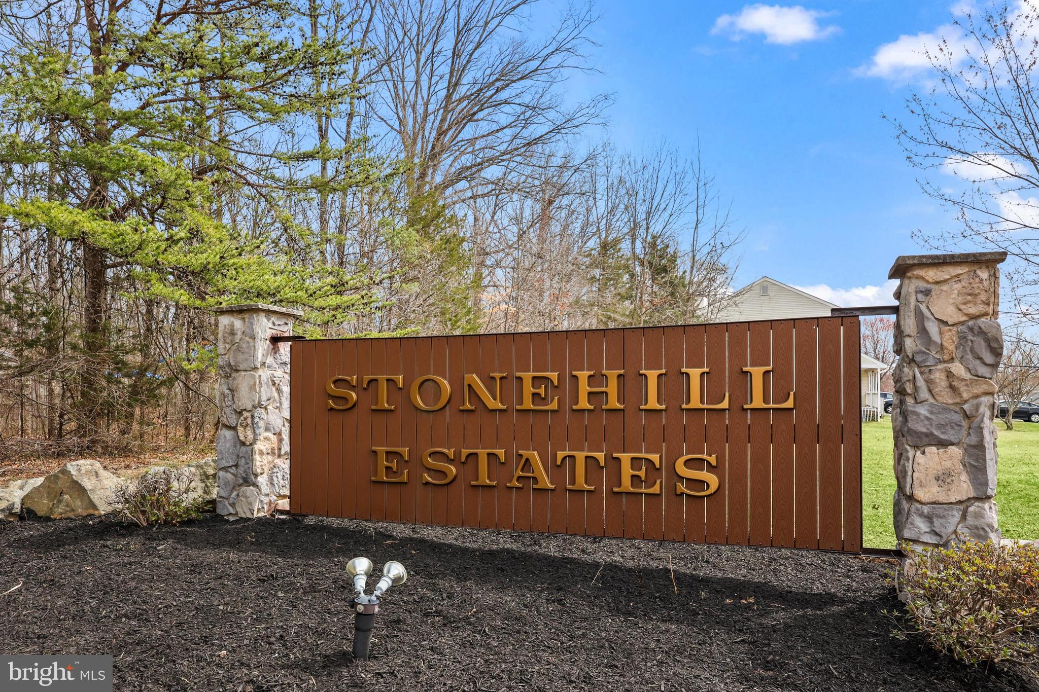 STONE HILL ESTATES - Residential