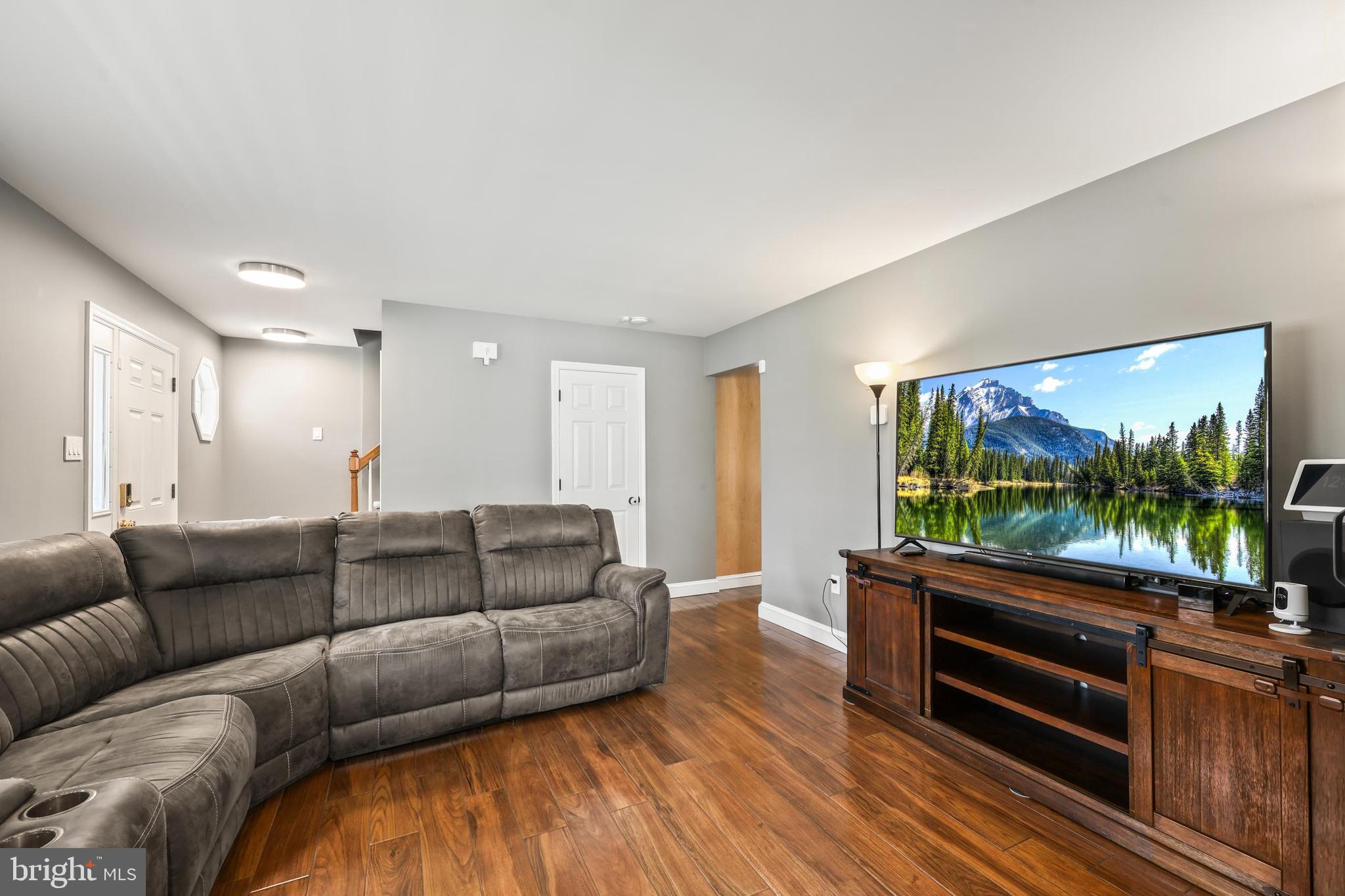 STONE HILL ESTATES - Residential