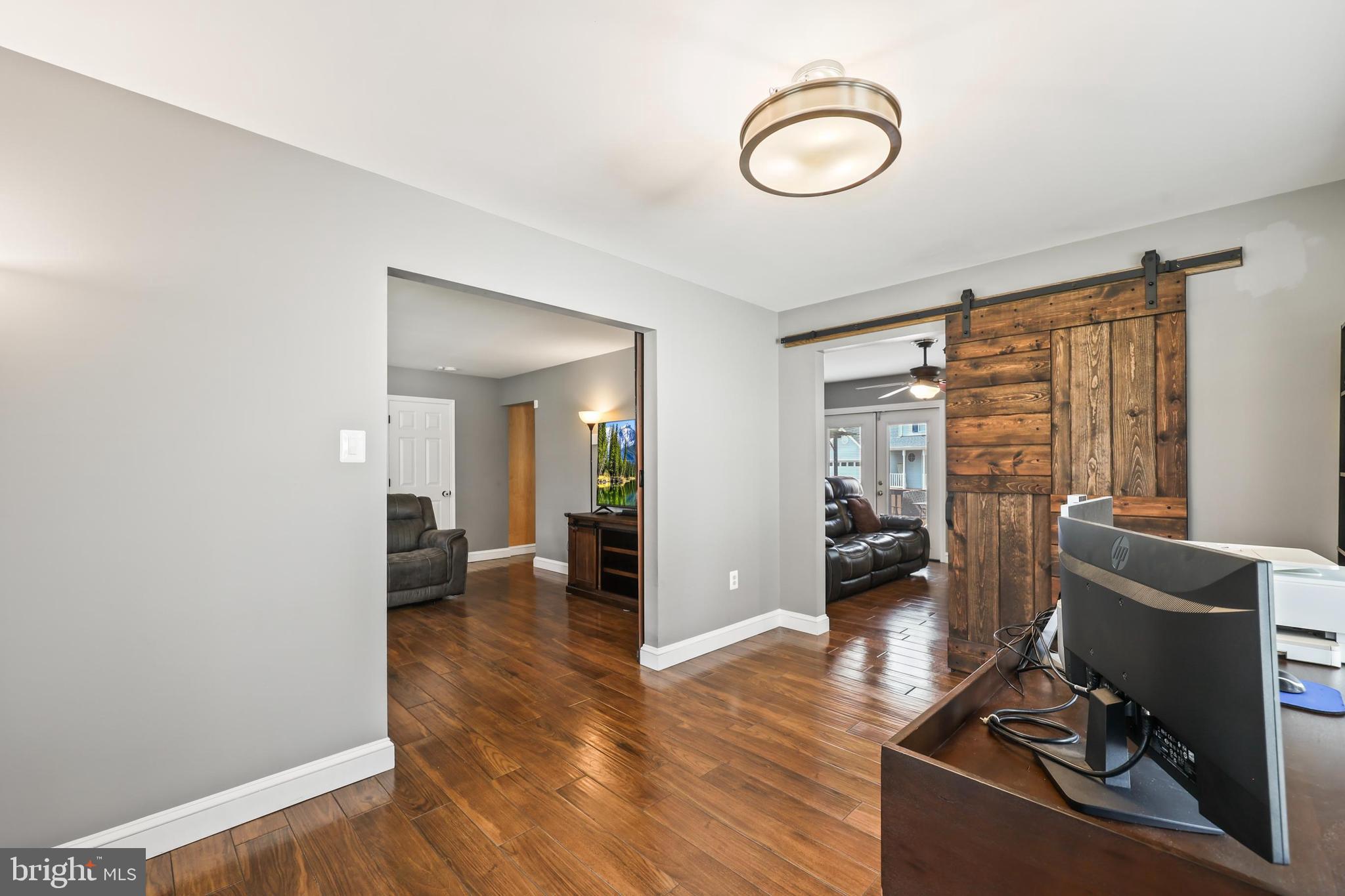 STONE HILL ESTATES - Residential