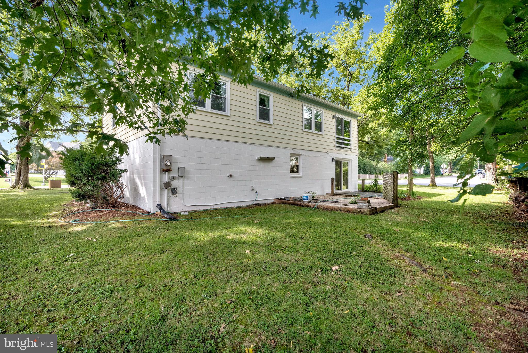 ANDOVER MEADOW - Residential