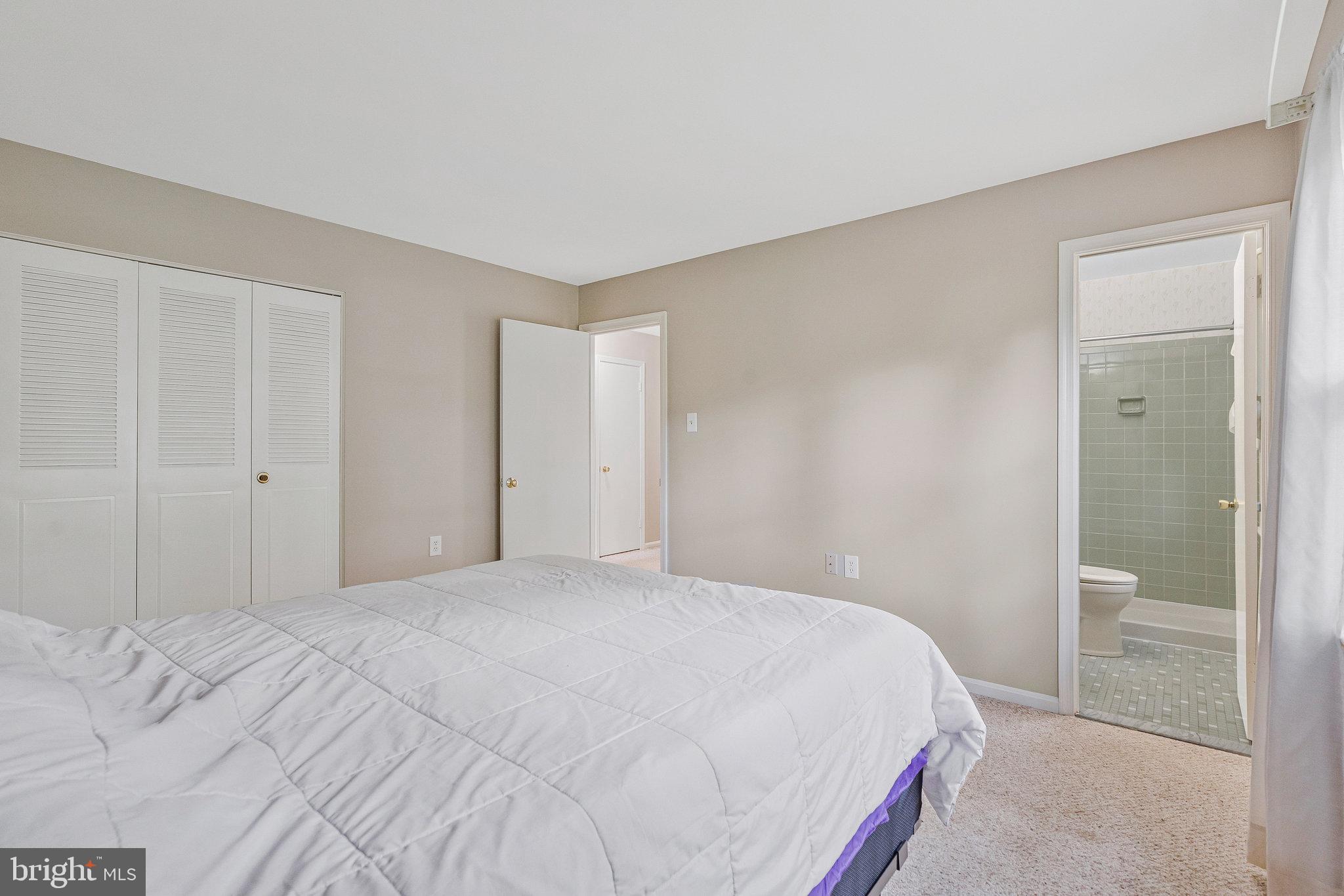 ANDOVER MEADOW - Residential