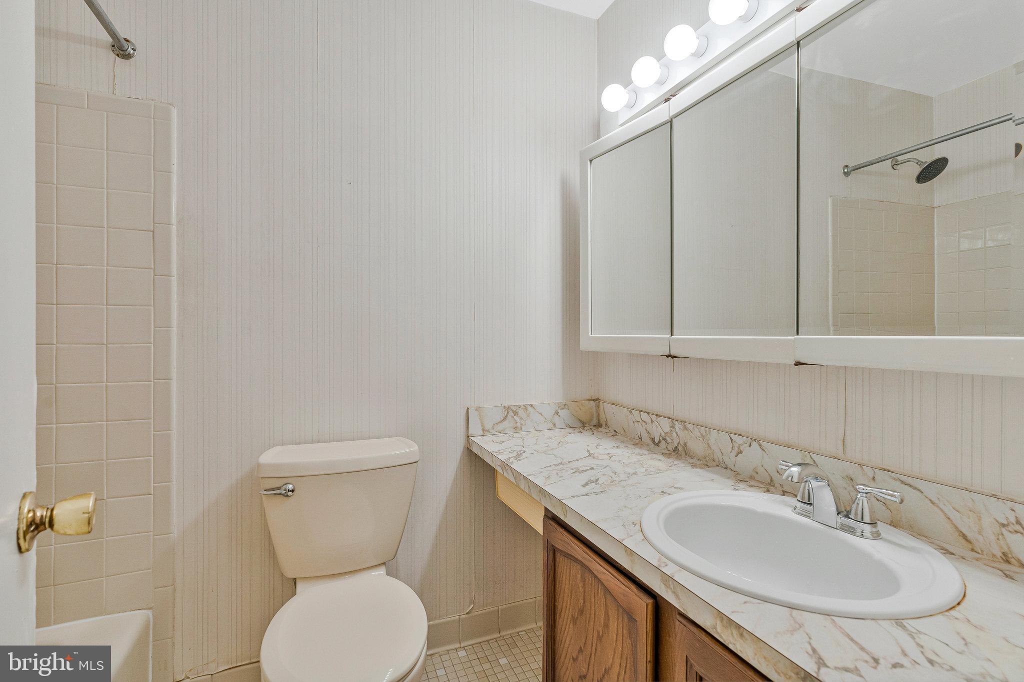 ANDOVER MEADOW - Residential