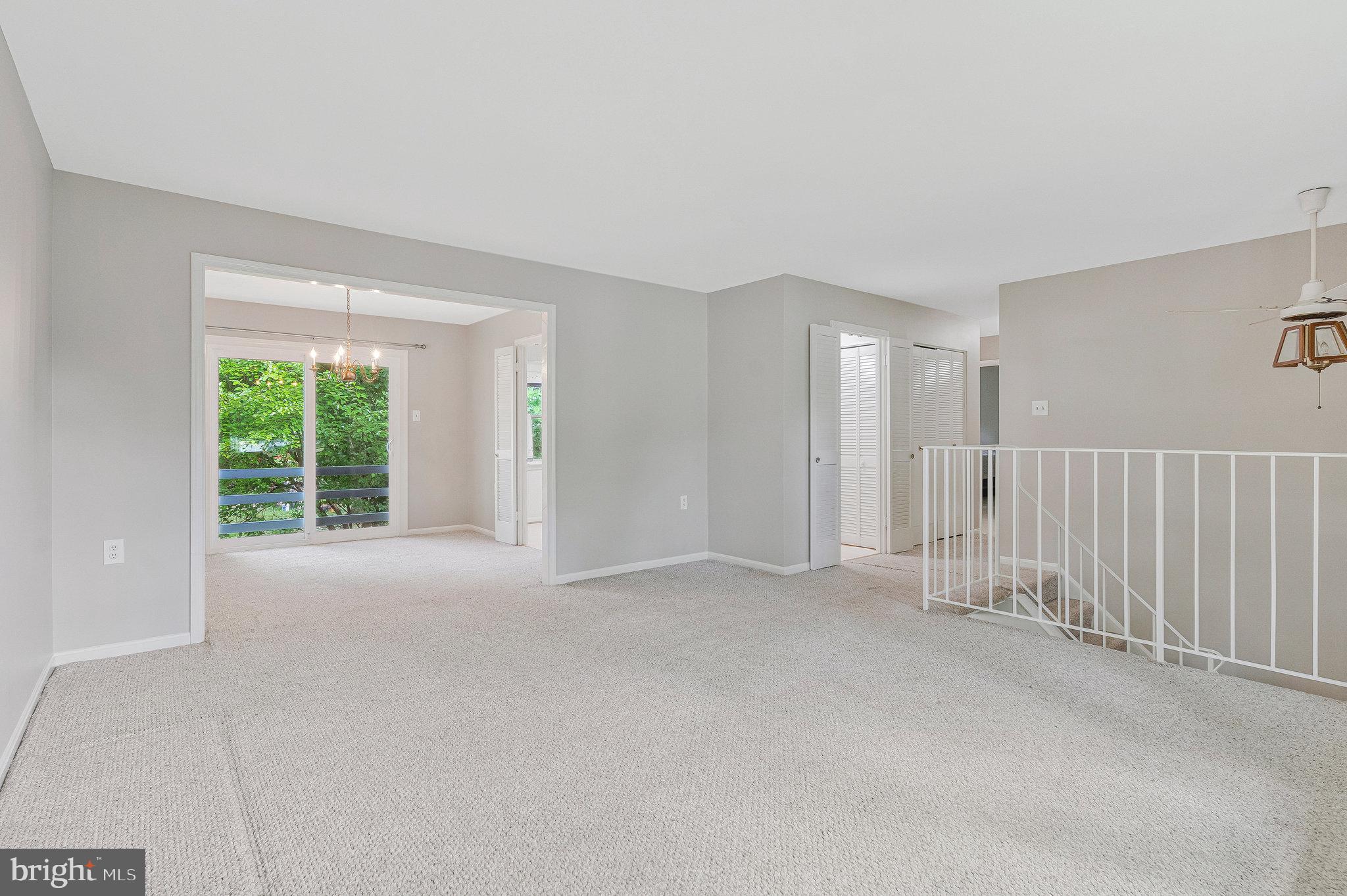 ANDOVER MEADOW - Residential