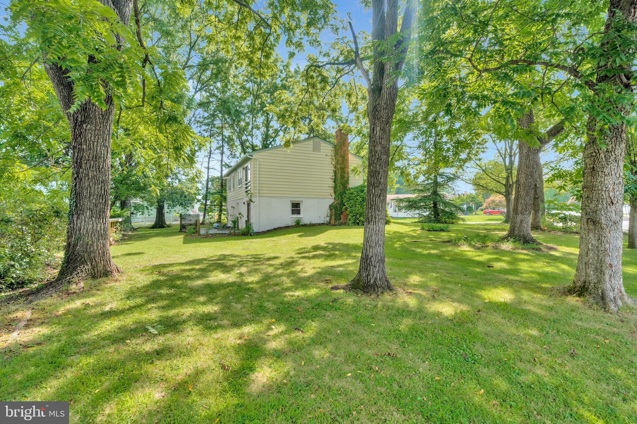 ANDOVER MEADOW - Residential