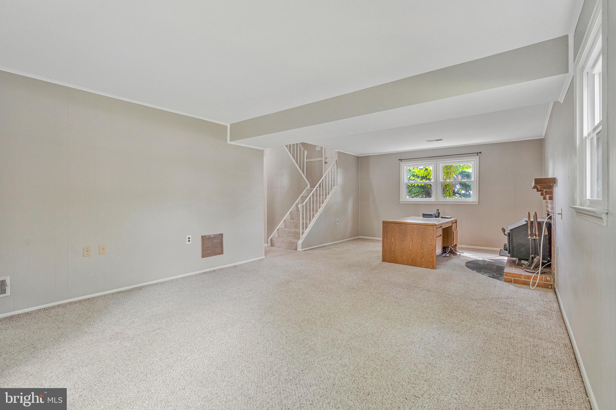 ANDOVER MEADOW - Residential