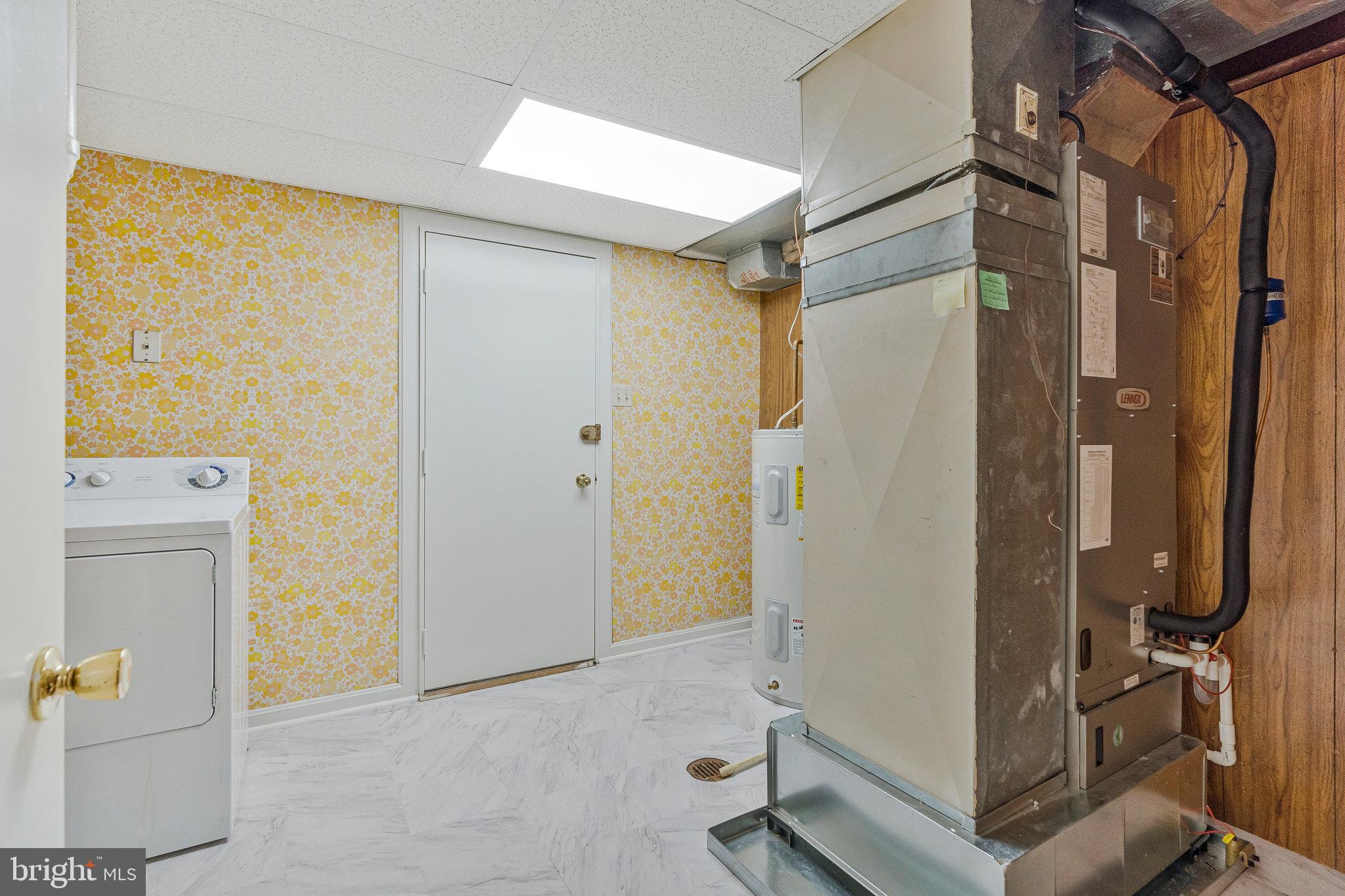 ANDOVER MEADOW - Residential