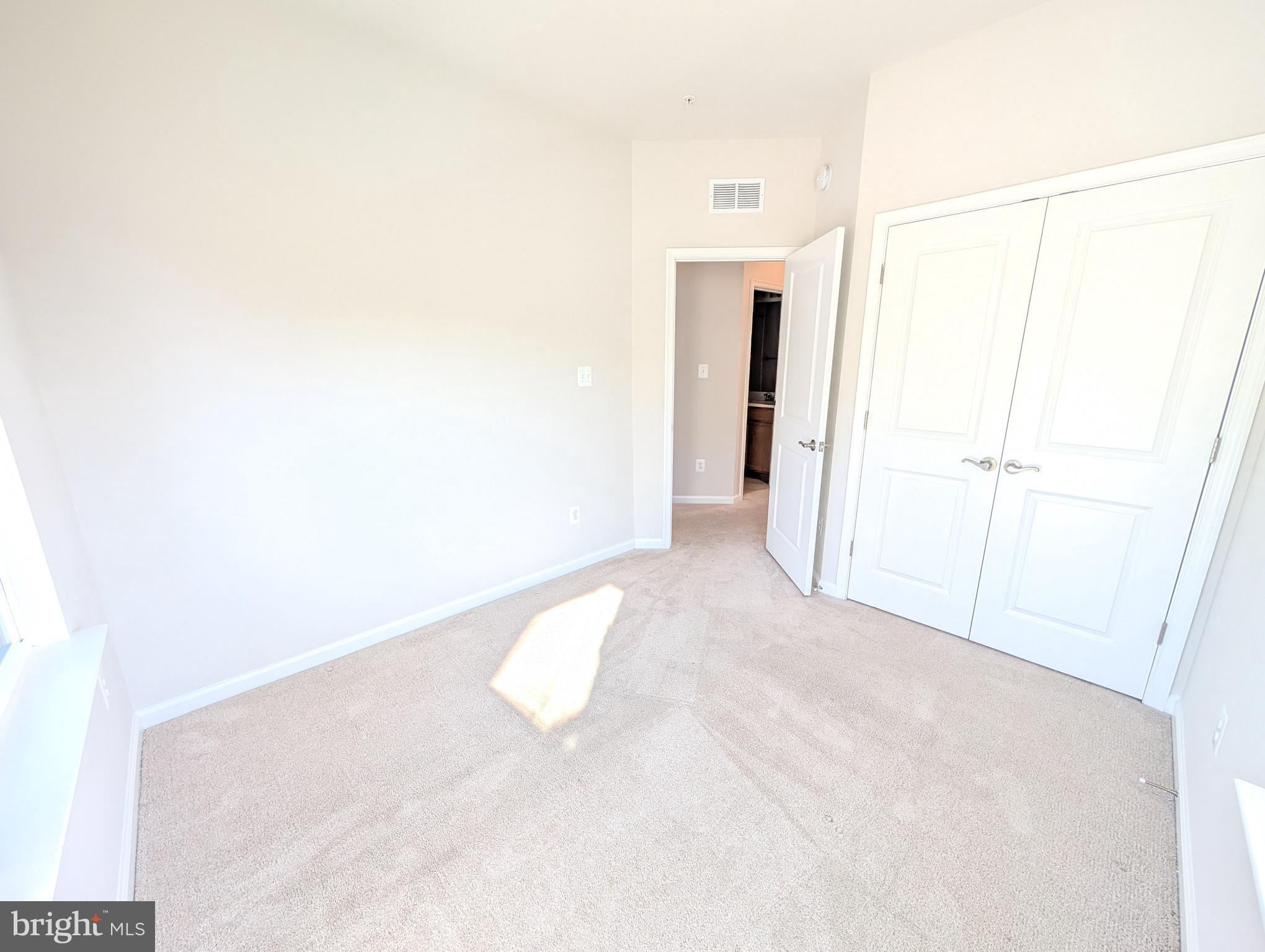 GATEWAY WEST - Residential Lease