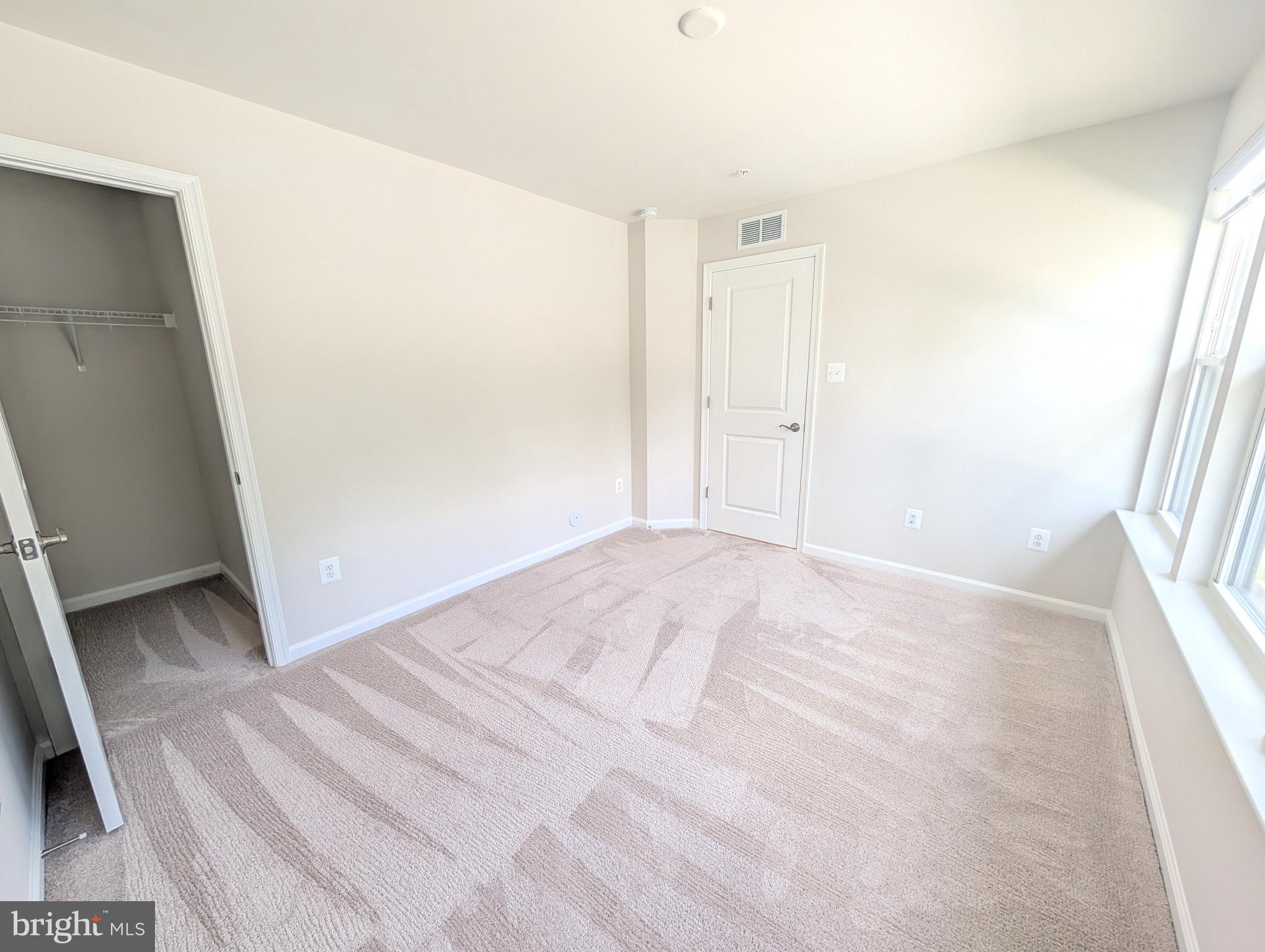 GATEWAY WEST - Residential Lease