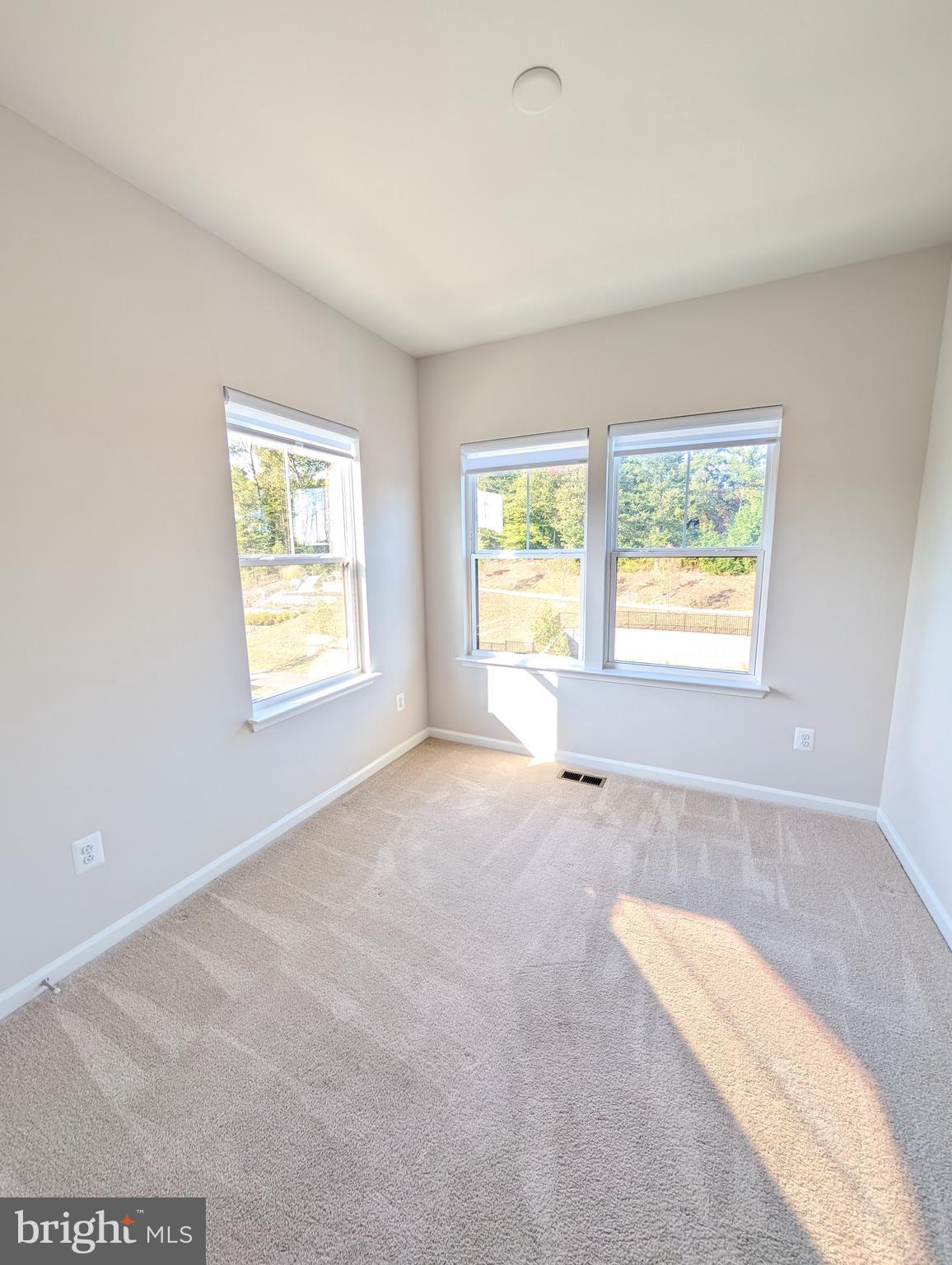 GATEWAY WEST - Residential Lease