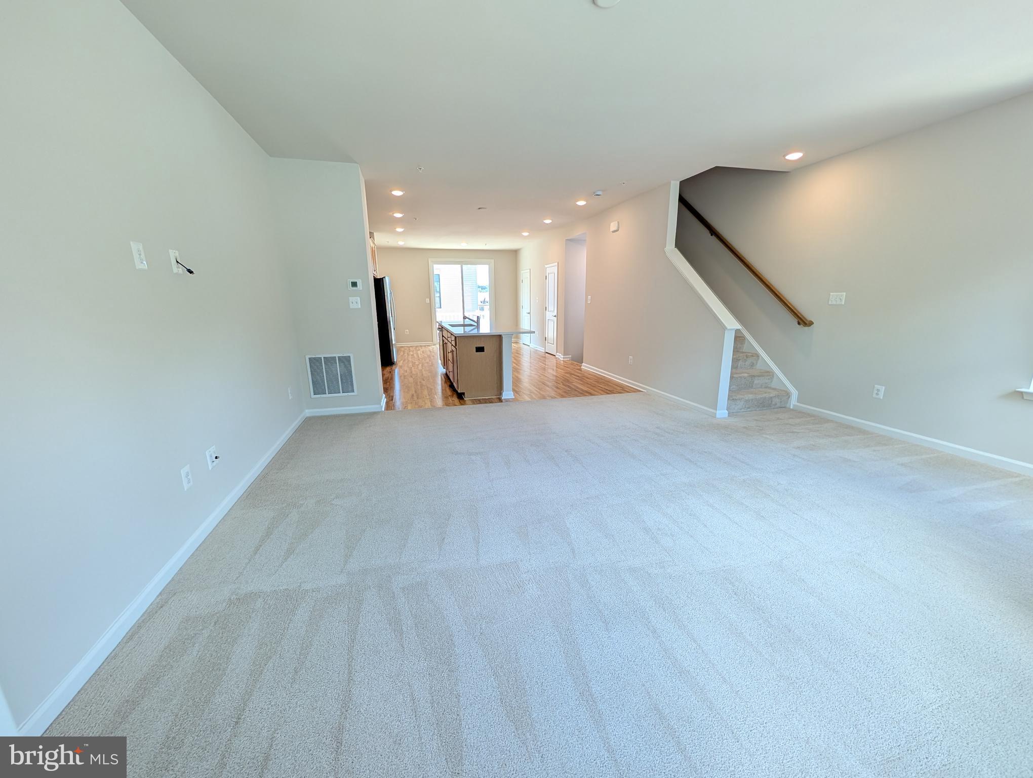 GATEWAY WEST - Residential Lease