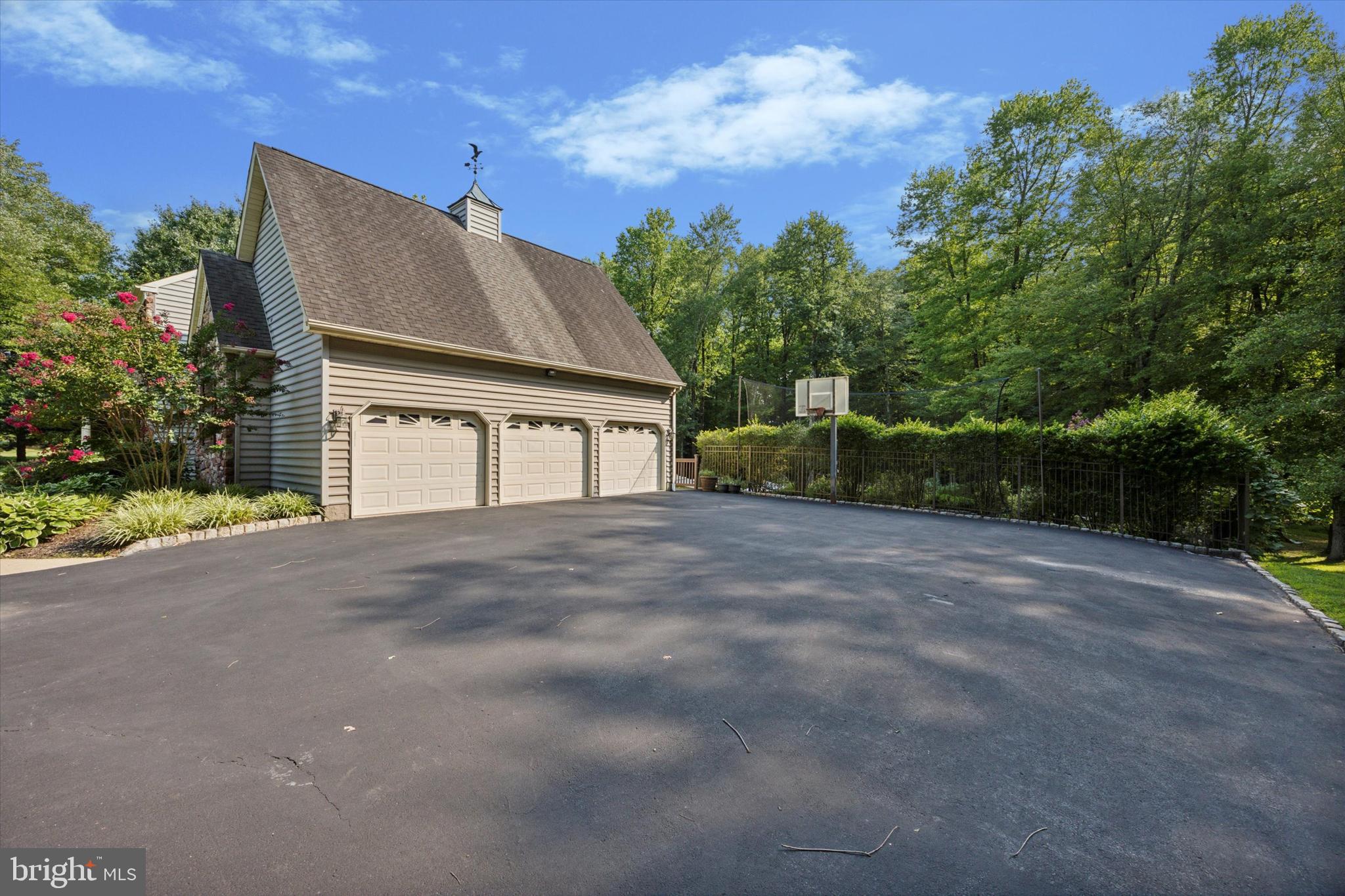 WEST WYND - Residential