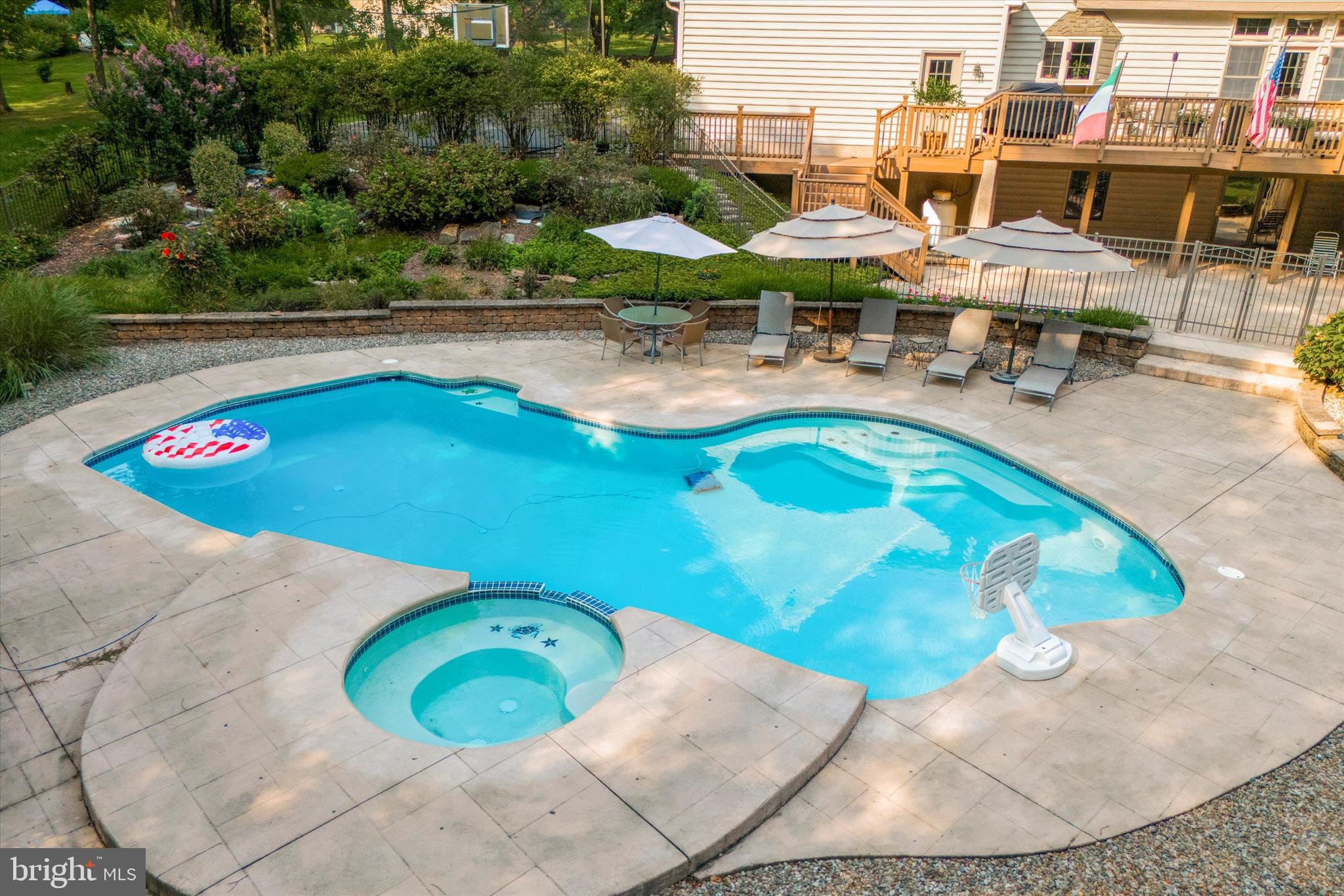 WEST WYND - Residential