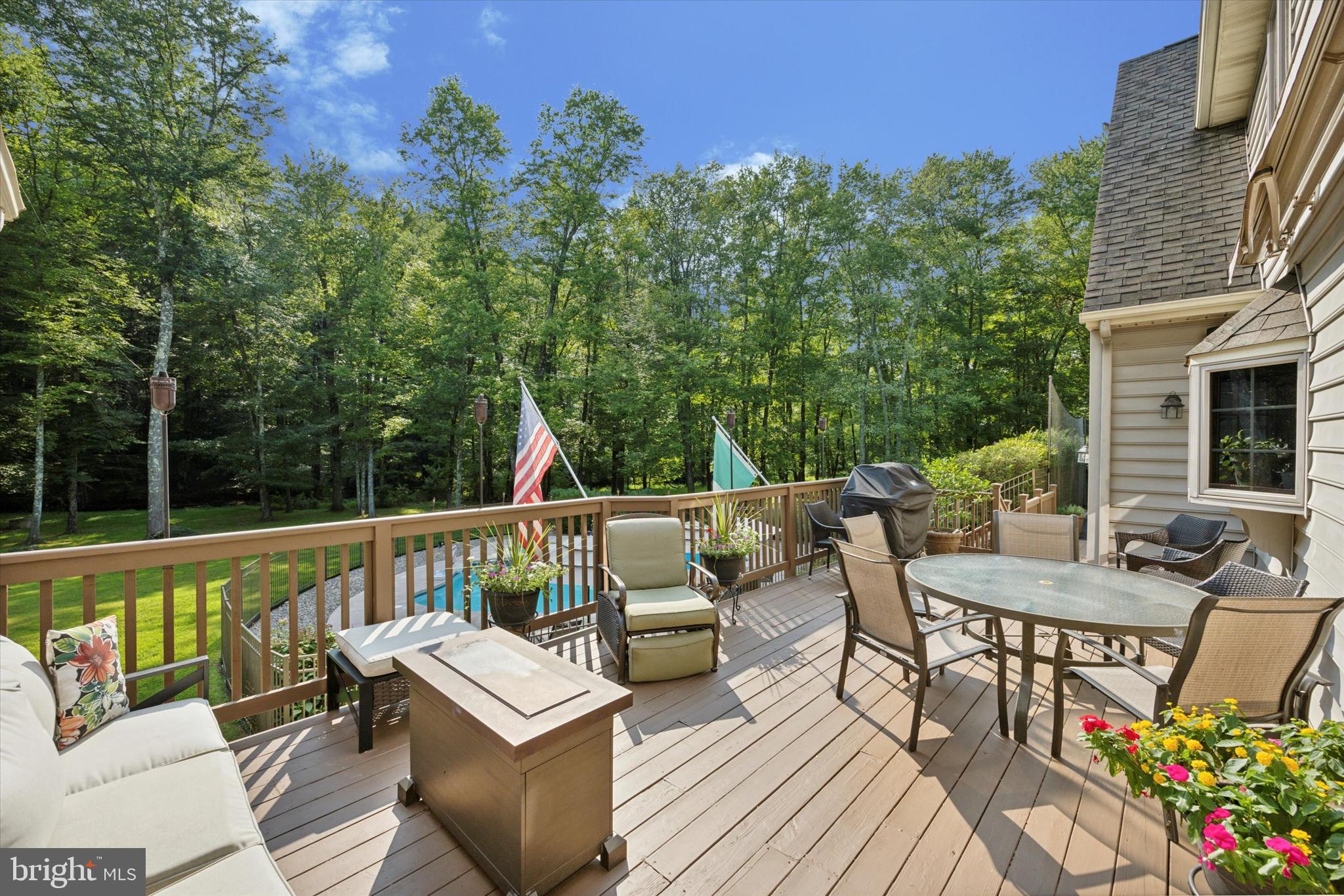 WEST WYND - Residential