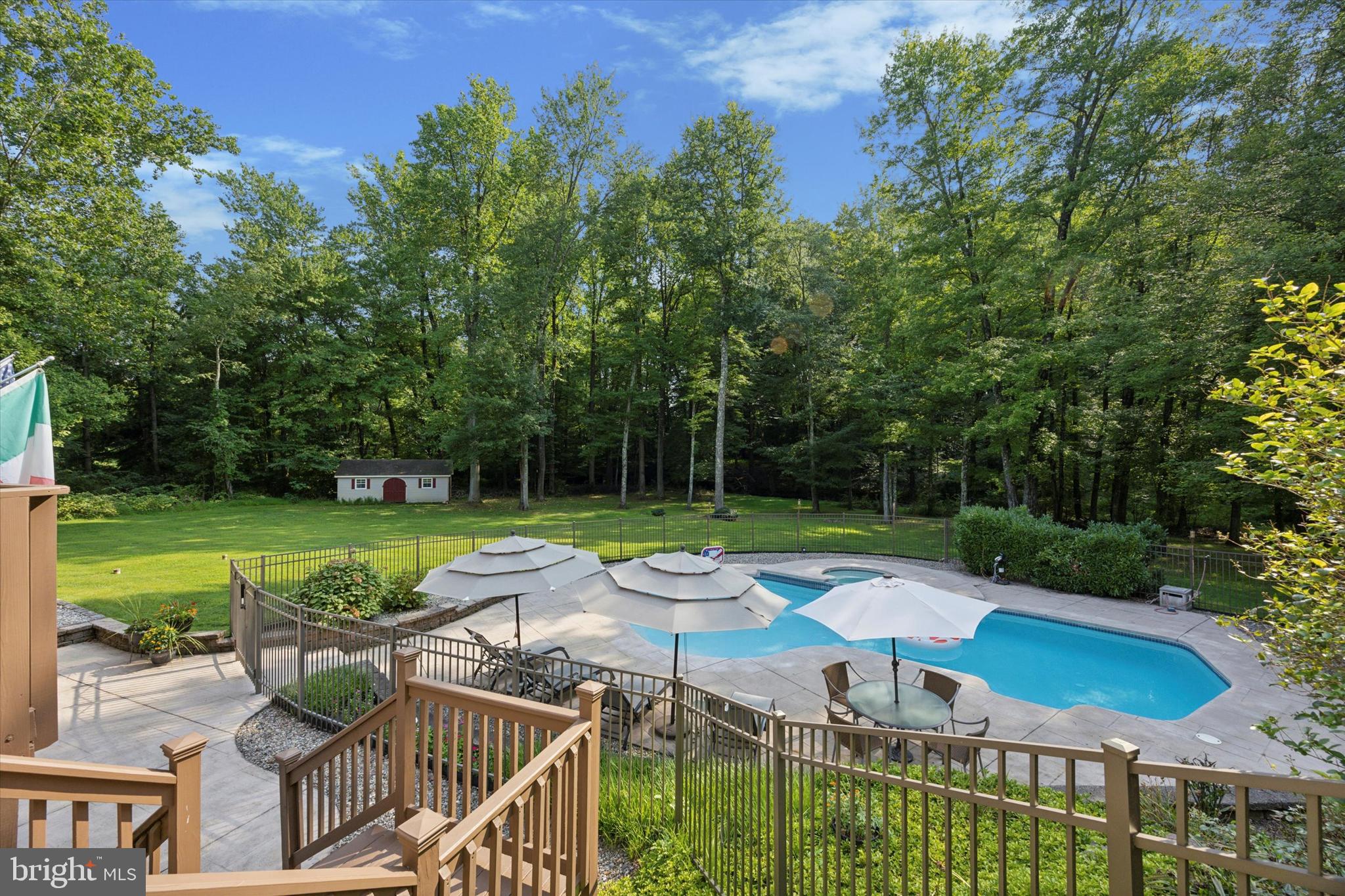 WEST WYND - Residential