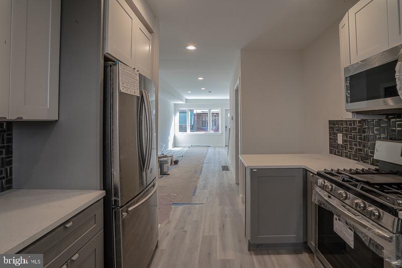 POINT BREEZE - Residential