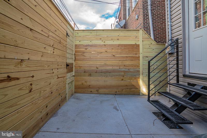 POINT BREEZE - Residential