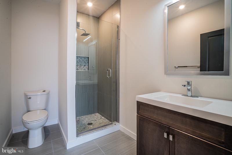 POINT BREEZE - Residential