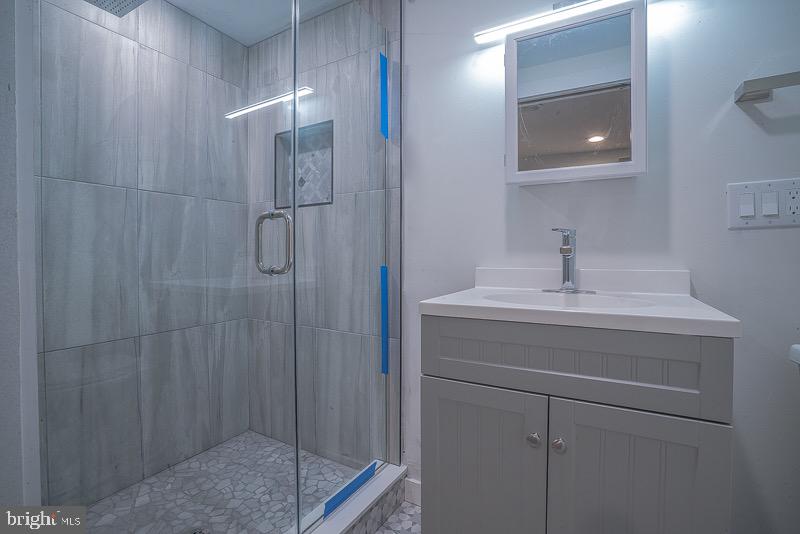 POINT BREEZE - Residential