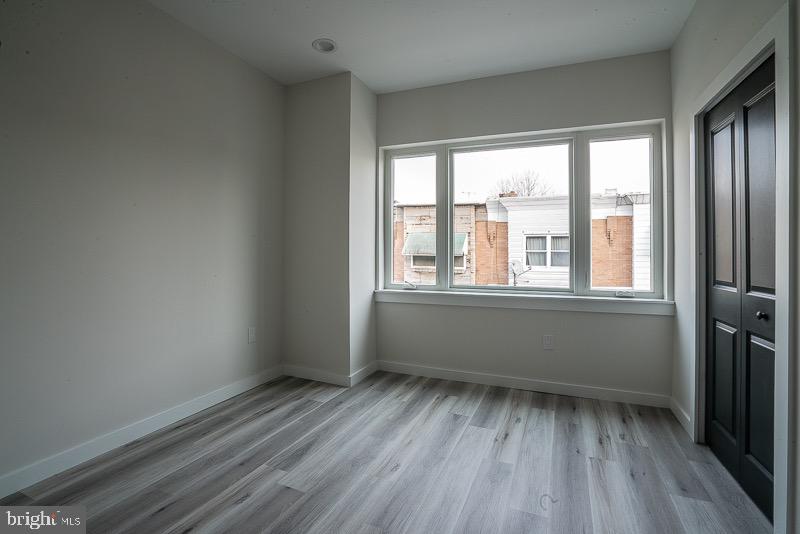 POINT BREEZE - Residential