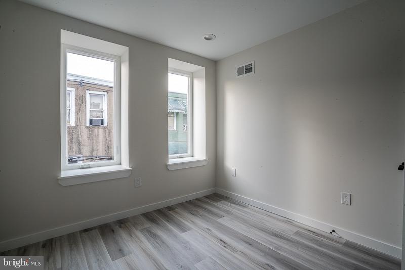 POINT BREEZE - Residential