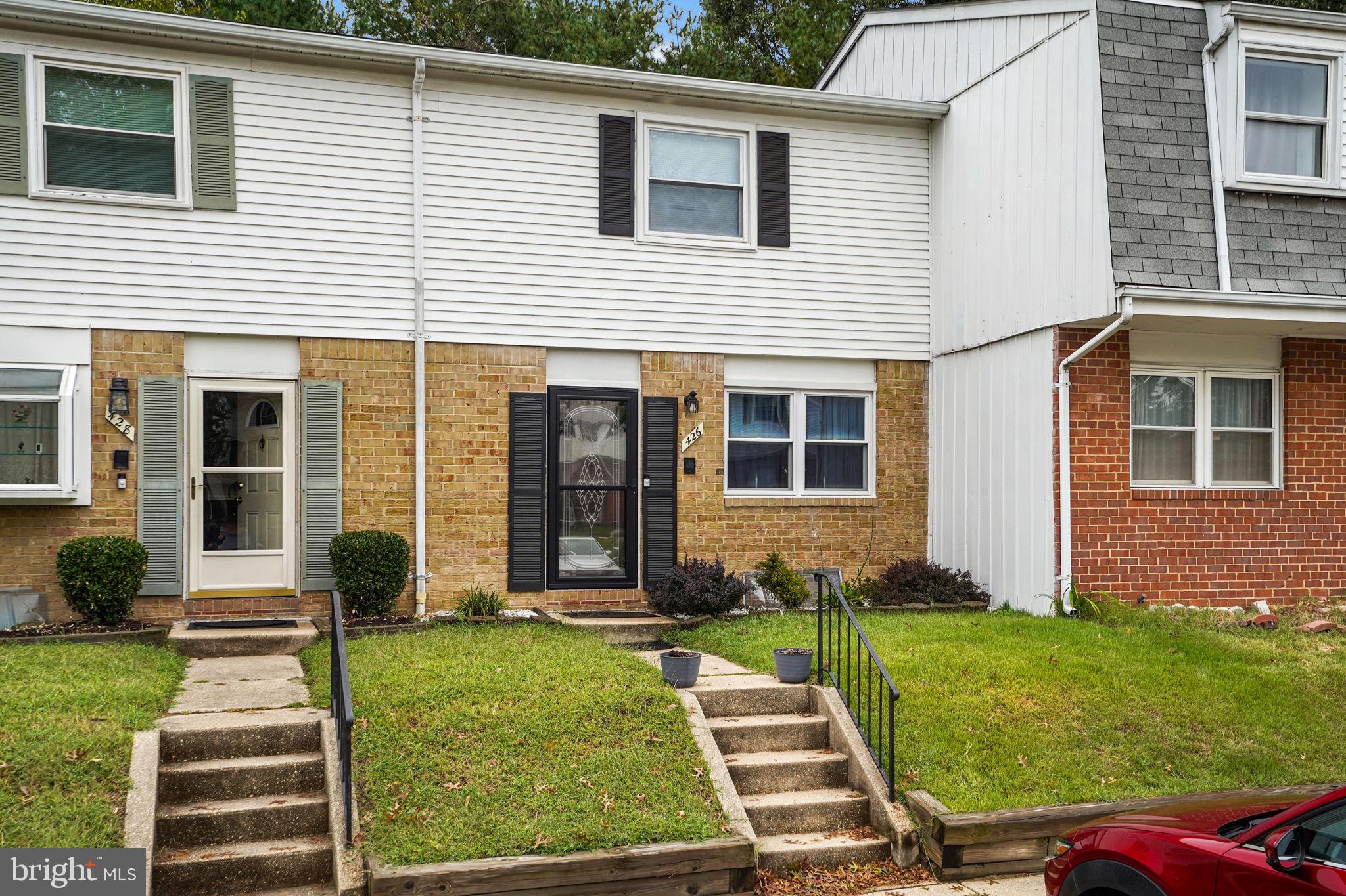 426 ELLWELL COURT