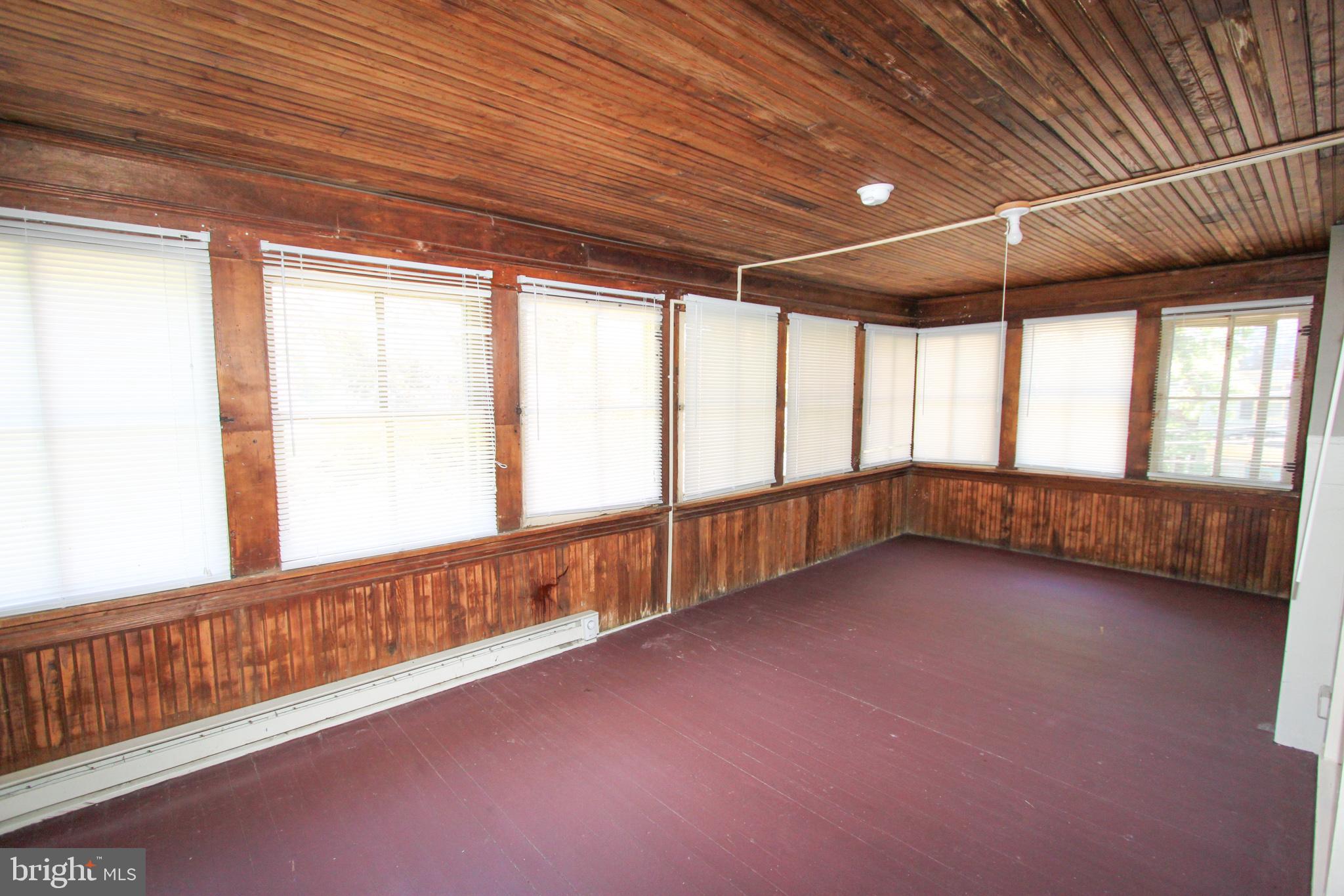 SHEPHERDSTOWN - Residential Lease