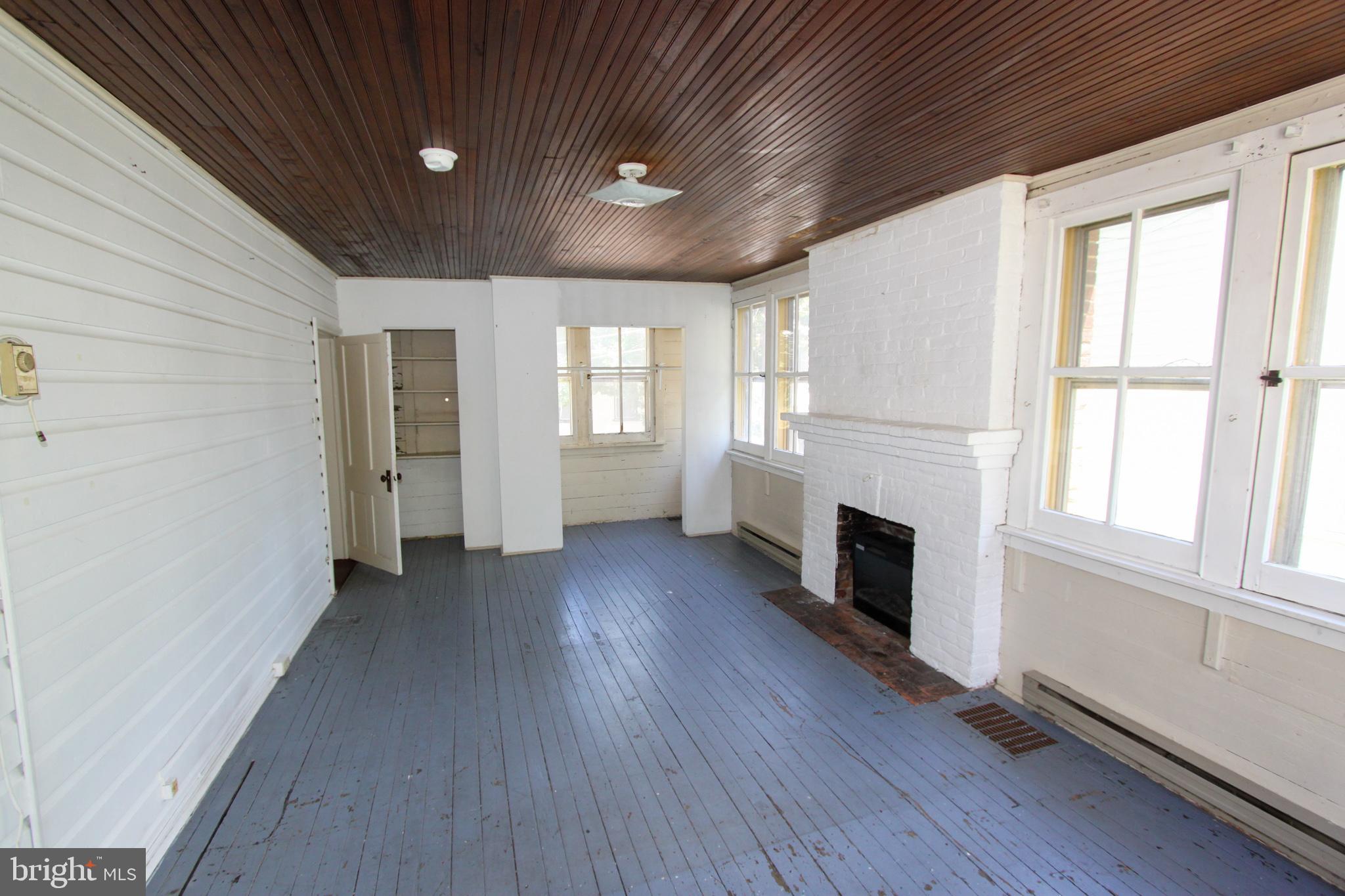 SHEPHERDSTOWN - Residential Lease