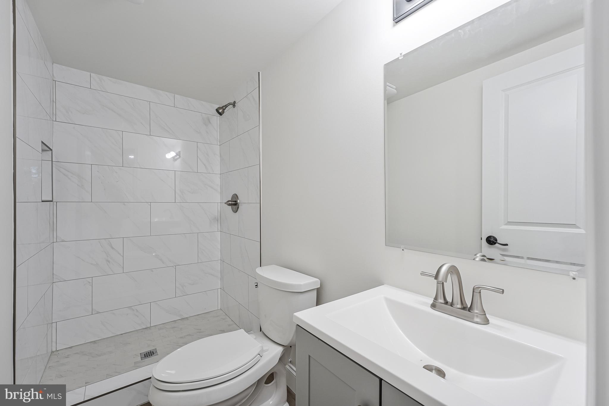 WATERFALL - Residential