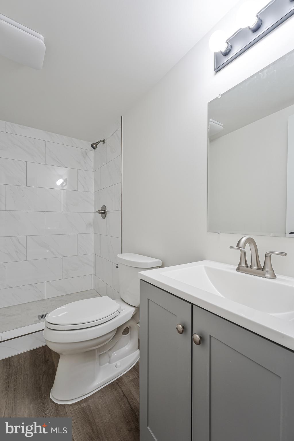 WATERFALL - Residential