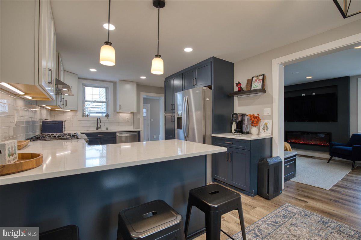 LAFAYETTE HILL - Residential