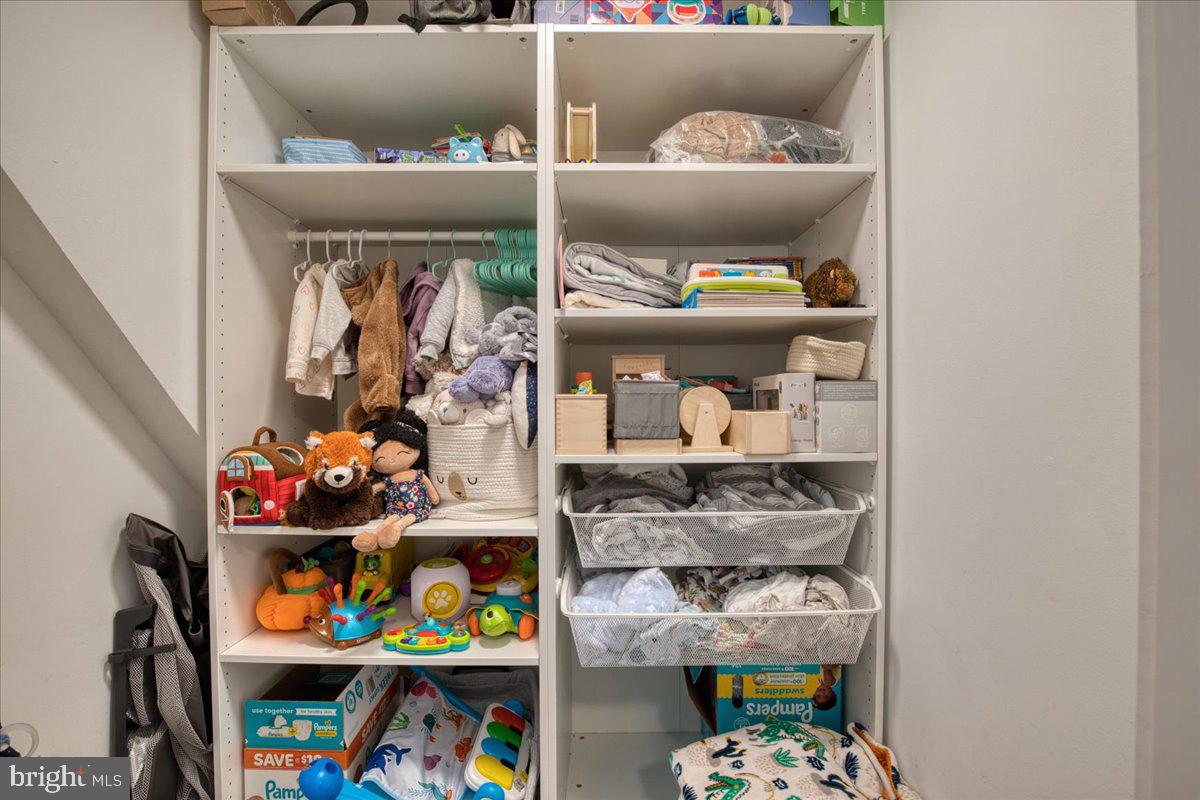 LAFAYETTE HILL - Residential