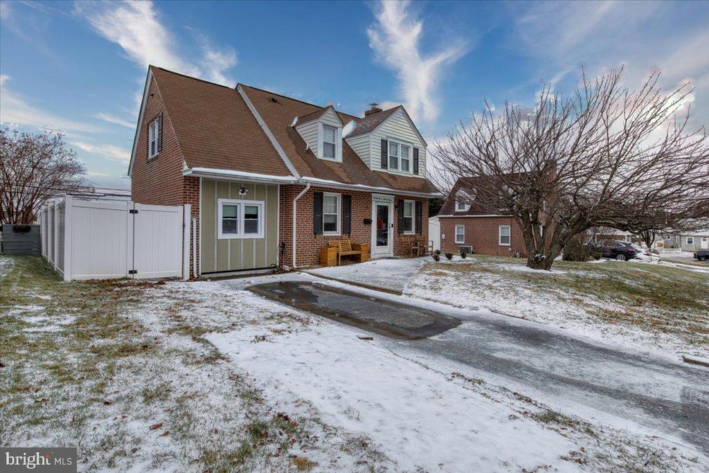 Photo of 2323 S Gilinger Road, LAFAYETTE HILL, PA 19444 (MLS # PAMC2164298)