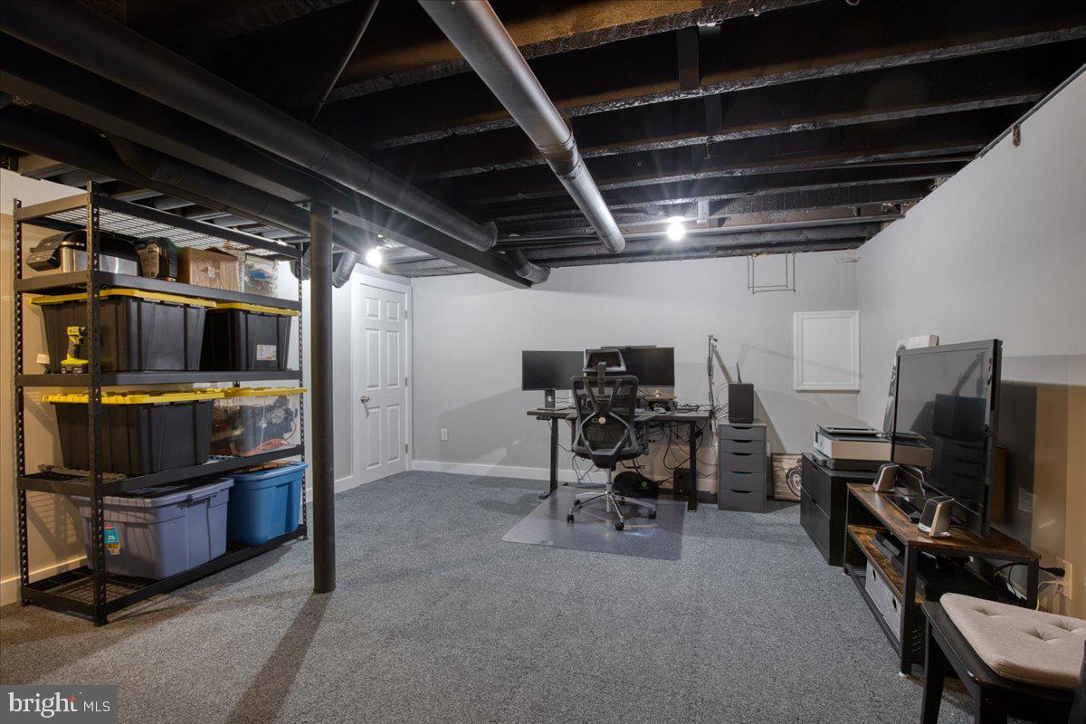 LAFAYETTE HILL - Residential