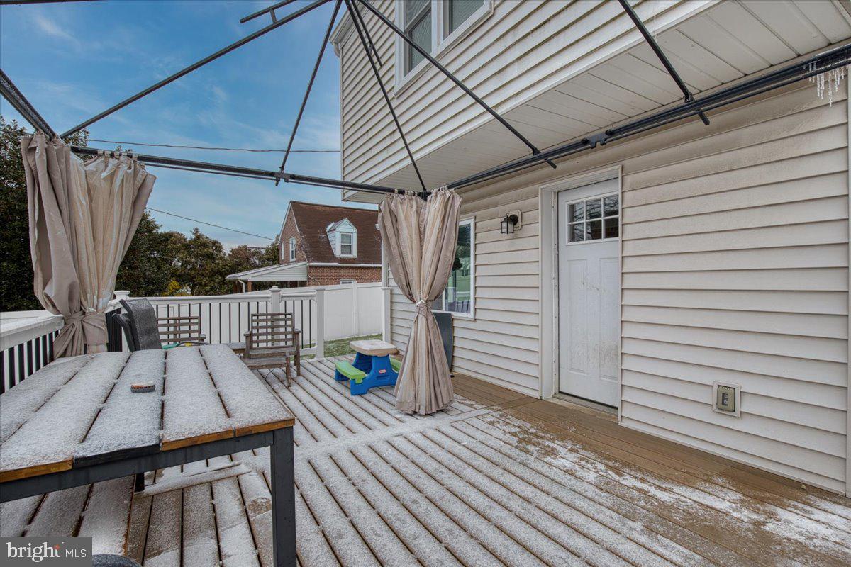 LAFAYETTE HILL - Residential